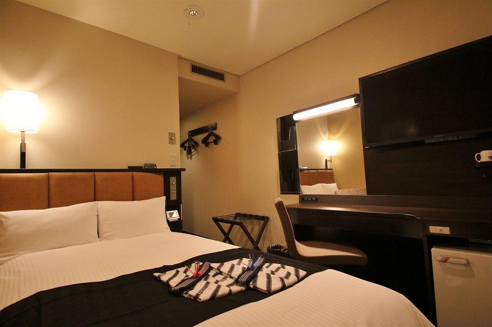 Hiroshima Ekimae Green Hotel Esterno foto